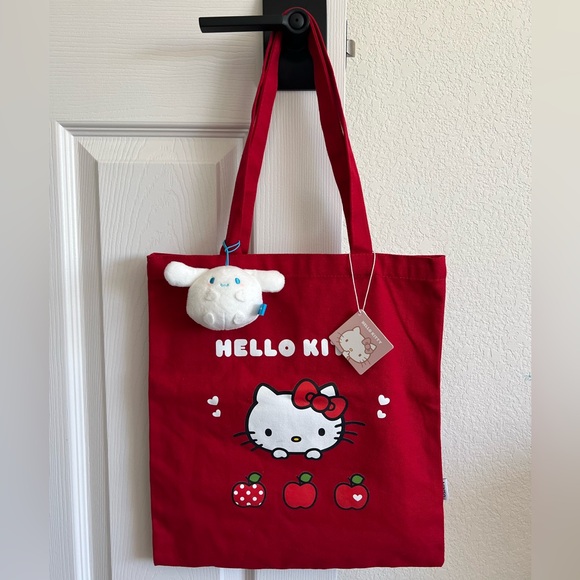 Sanrio Hello Kitty Canvas Tote Bag with Cinnamoroll Plush Charm - Picture 1 of 12